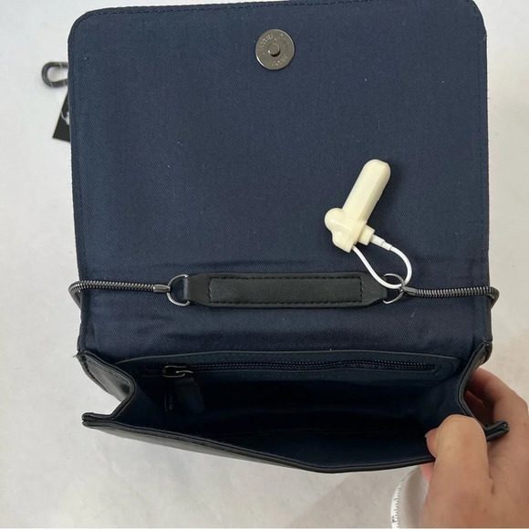 French Connection Chain Sequins Black Silver Crossbody Bag Clutch Purse - Picture 6 of 8